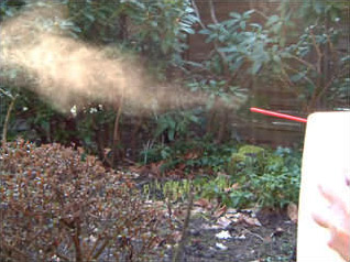 Vogelaversionsspray mit Digital Dispenser
